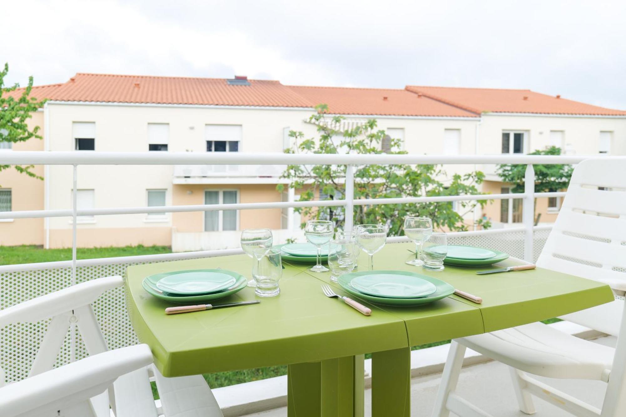 Appartement Dans Residence Au Calme Avec Piscine Les Sables-d'Olonne Ngoại thất bức ảnh