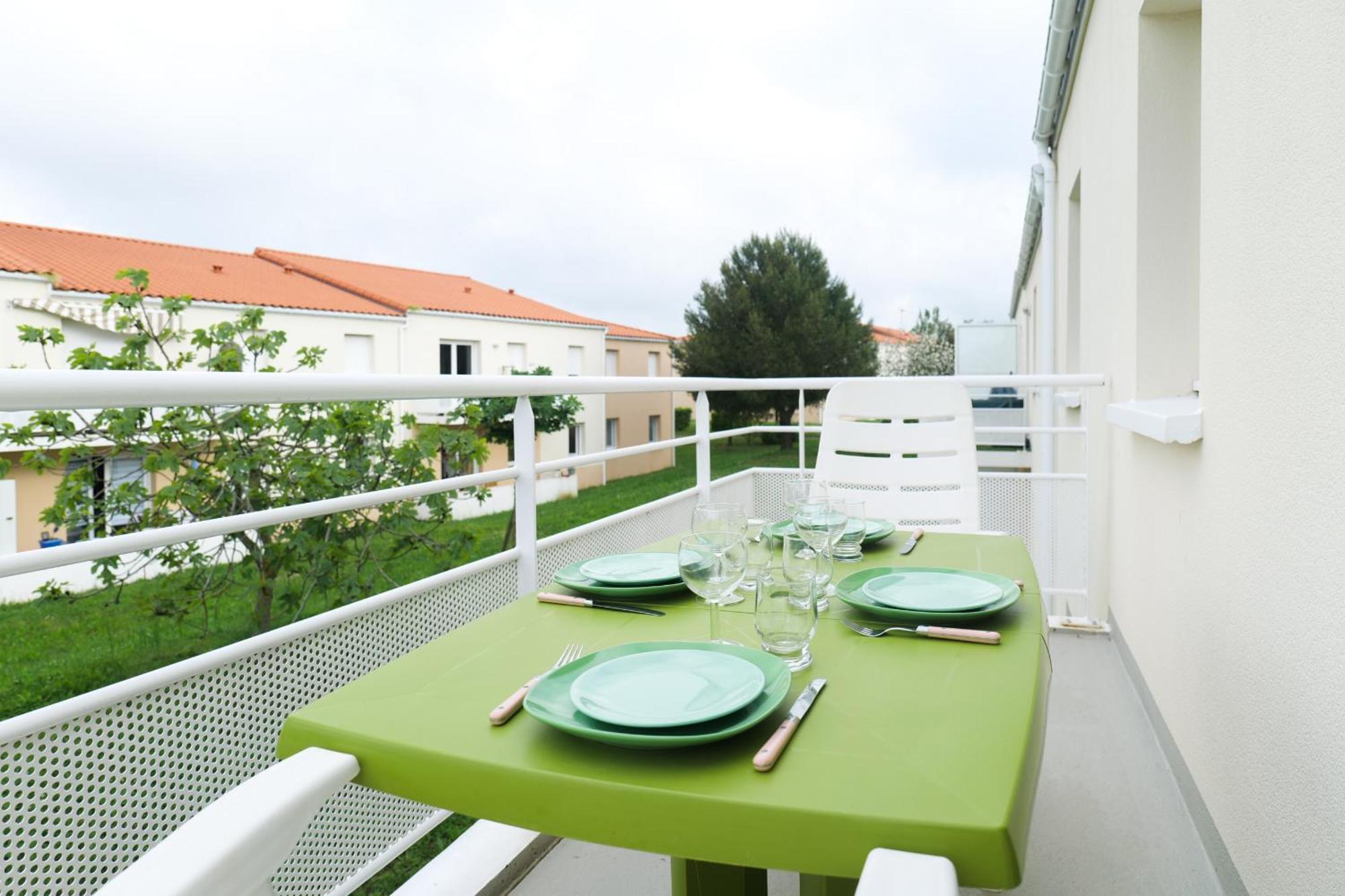 Appartement Dans Residence Au Calme Avec Piscine Les Sables-d'Olonne Ngoại thất bức ảnh